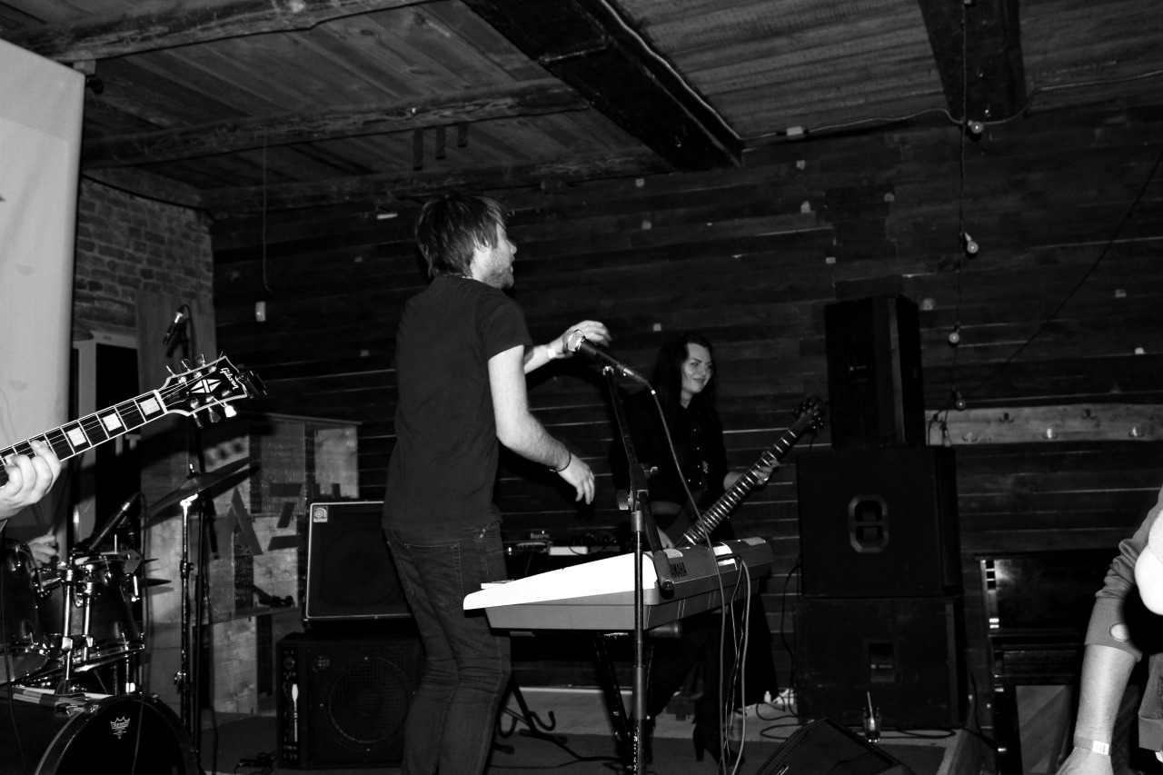 Mezzanine, 21.11.2015